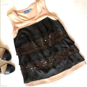 𝅺simply VERA Vera Wang Sequin Top!